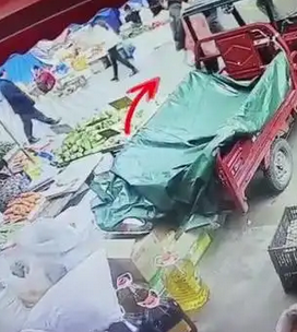 湖南一老人被男孩轻微触碰后摔倒：是意外还是责任？