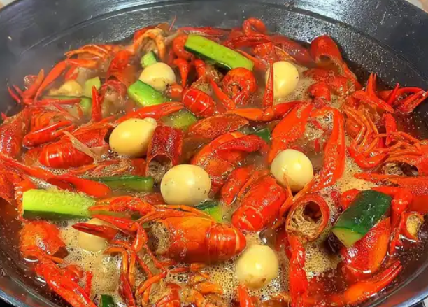 龙虾的极致美味：家常烹饪技巧大揭秘