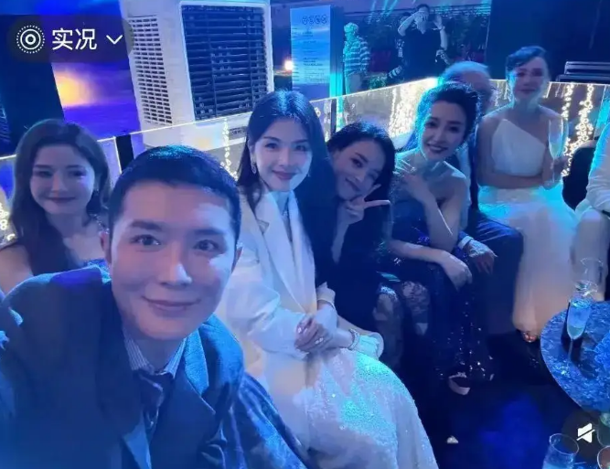 刘嘉玲舒淇李冰冰刘涛蔡卓妍同框引热议