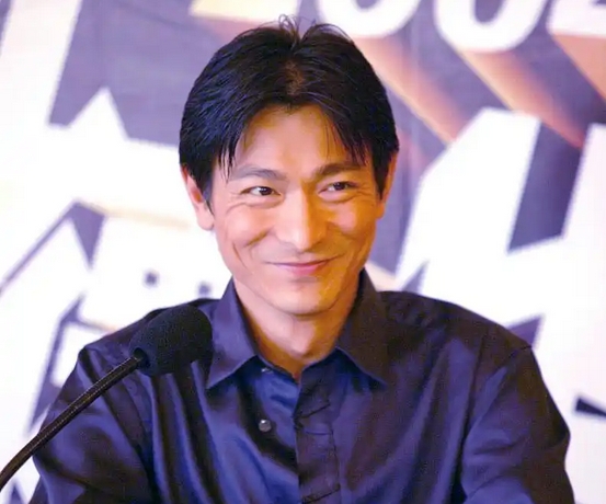 刘德华自曝曾交友不慎遭出卖：天王光环下的“人性试炼场”