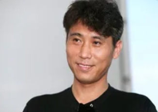 李乃文遇游客撞脸张子枫：一场打破次元壁的“跨龄双生”奇遇