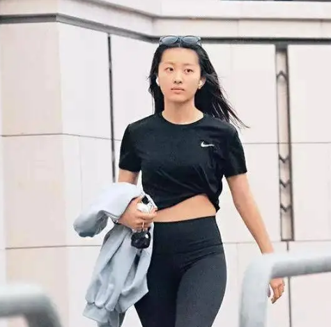 陈奕迅女儿官宣出道