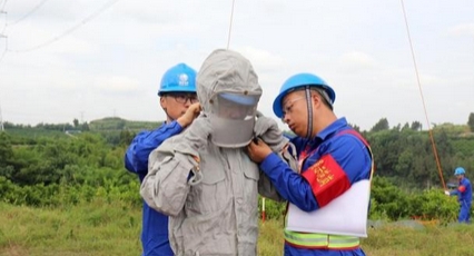 西南地区首次1000千伏特高压交流带电作业在川完成