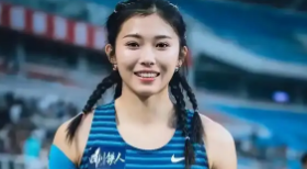 吴艳妮亚锦赛勇夺季军，赛场拼搏展风采
