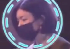 陈妍希带母亲儿子聚餐，腿伤未愈获儿子贴心照顾