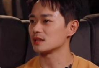 曹骏终于有了自己的名牌：从“童星枷锁”到“演员姓名”的破茧之